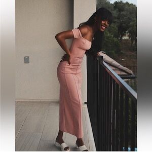 🆕(NWT) ZARA Bloggers Fav Blush Pink Off-The-Shoulder Sheath Midi/Maxi Dress. LG